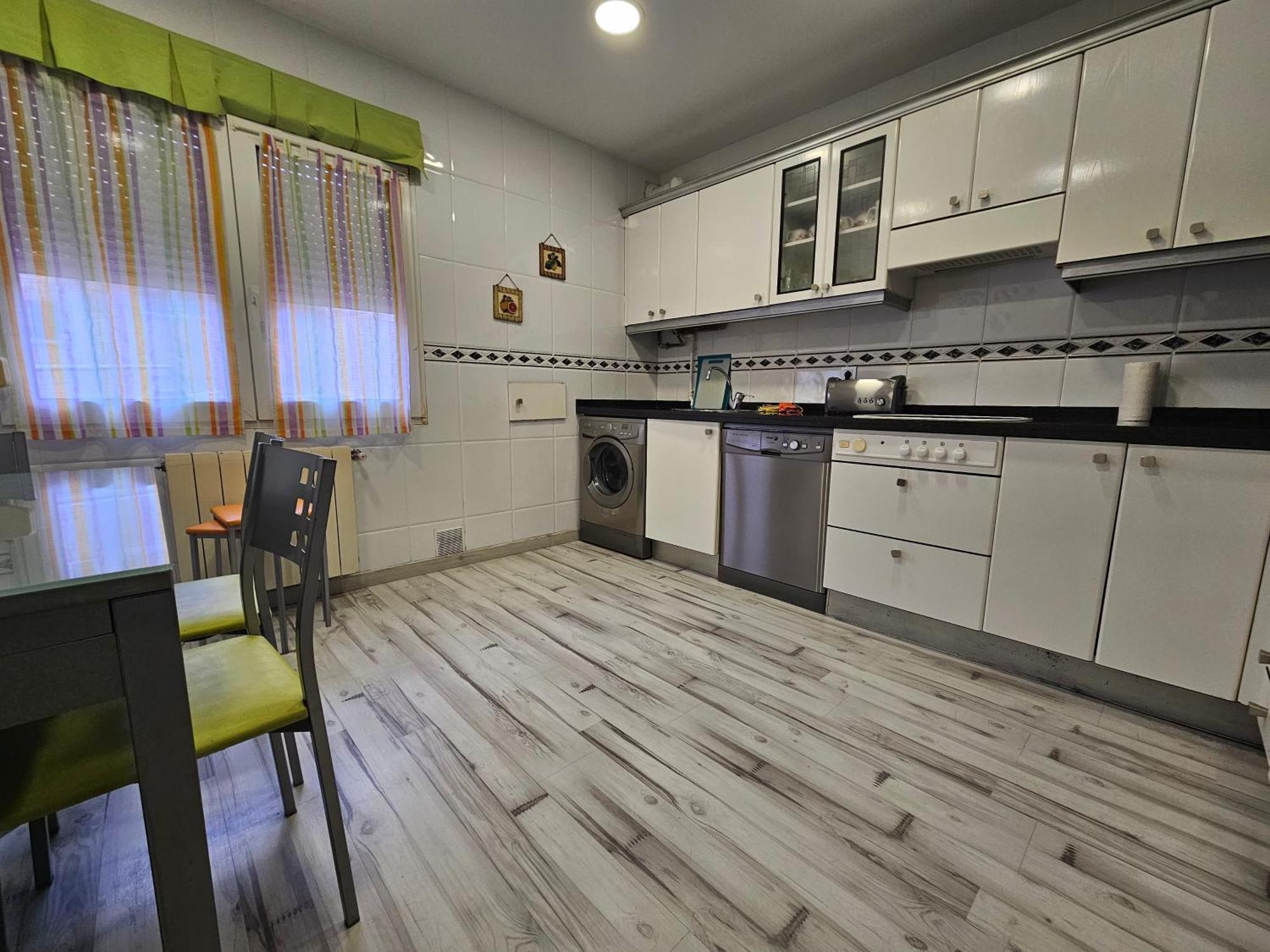127A Apartamento 3 Habitaciones Cerca De La Playa Gijón Exterior foto